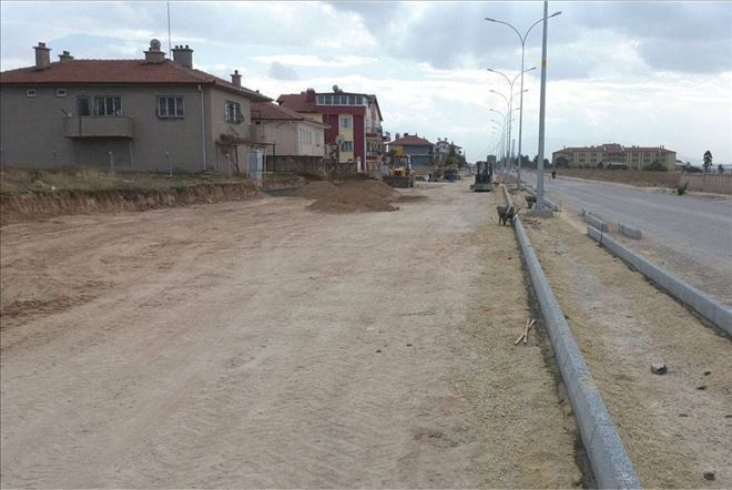 EMİRDAĞ CADDESİNDE DURMAK YOK