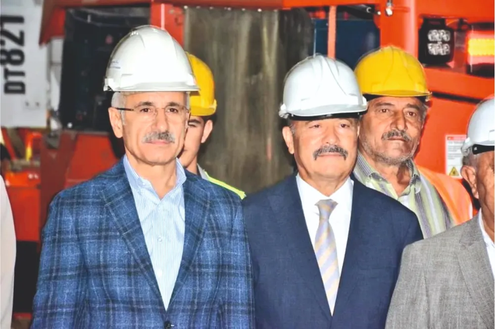 TAYTAK YENİ BAKANA  ÇAY YOLUNU HATIRLATTI