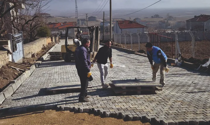 Dişli Belediyesinden Parke Taşı Hamlesi 